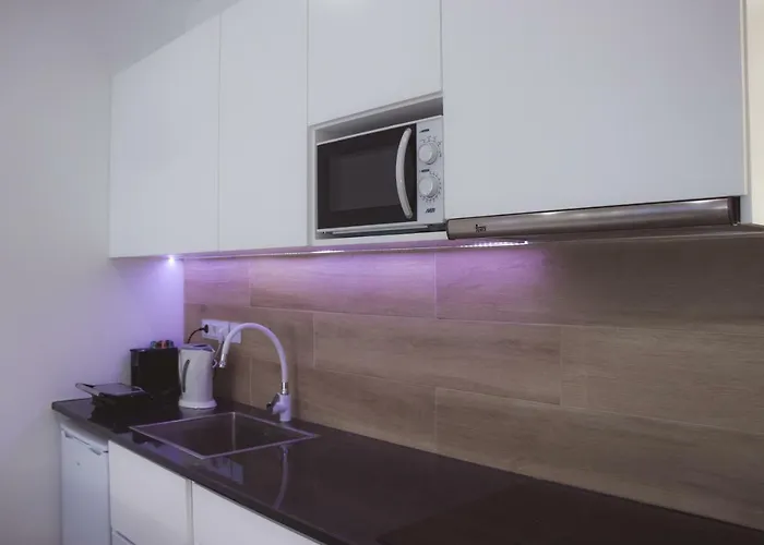 Apartment Sweet White 2.0