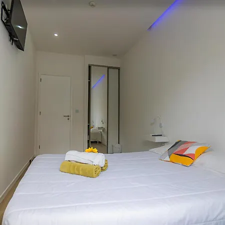 Sweet White 2.0 * Ponta Delgada (Sao Miguel)