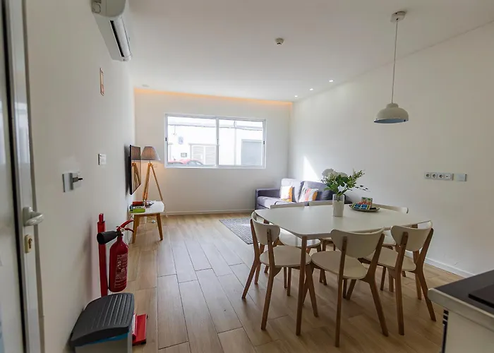 Sweet White 2.0 Πόντα Ντελγκάντα